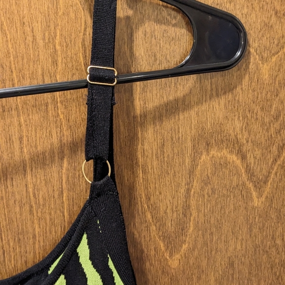 Dress - Picture 4 of 11